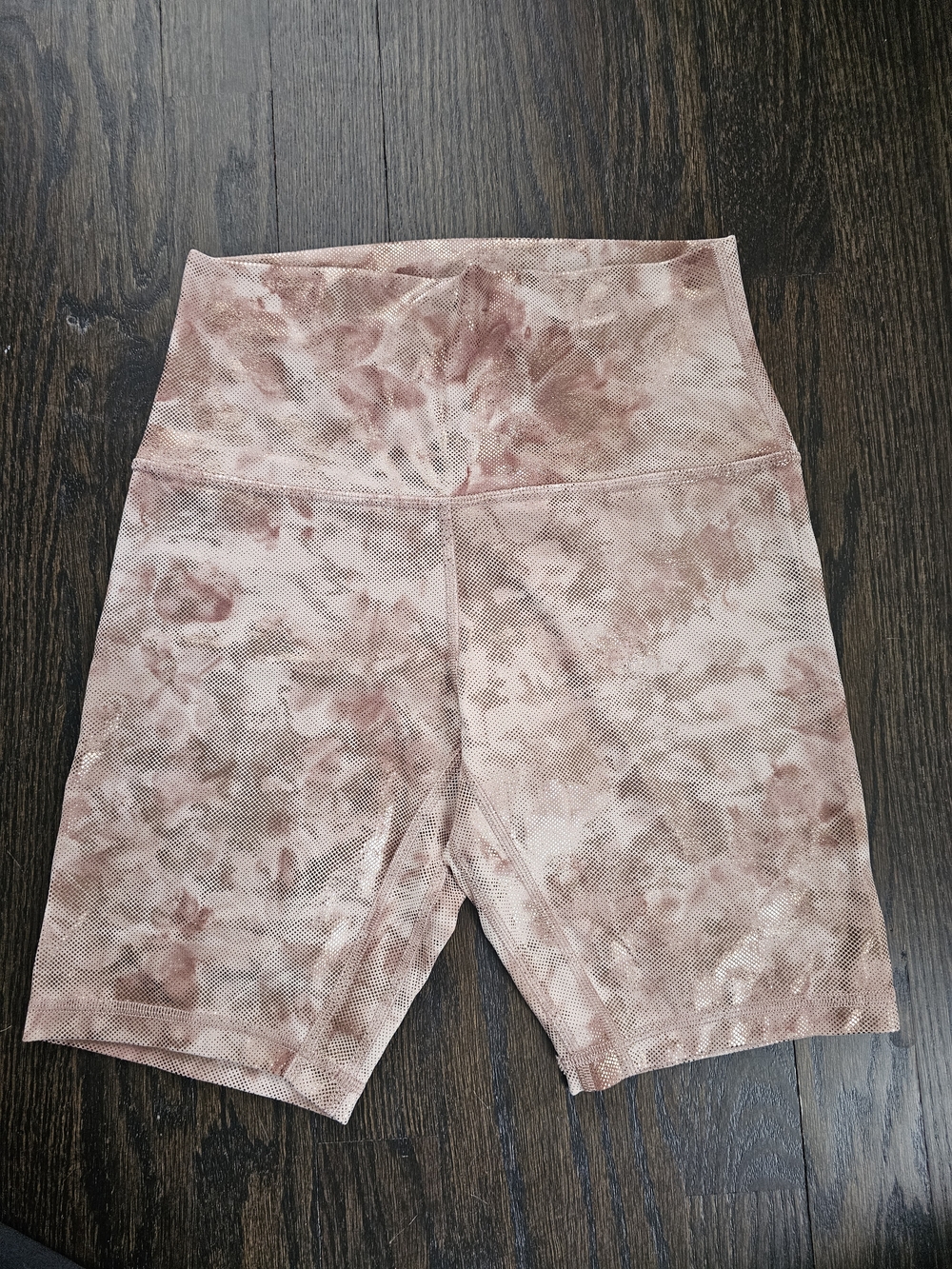 High-Waist Tie-Dye Bike Shorts - Lululemon - Picture 3 of 4